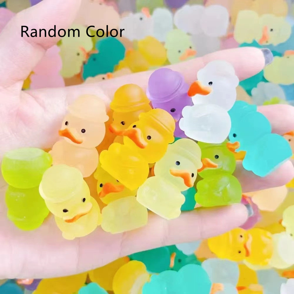 Luminous Transparent Duckling Ornaments – Glow-in-the-Dark Resin Decor