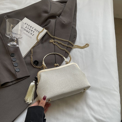 Embroidered Women’s Crossbody & Shoulder Bag – Stylish Canvas Shell-Shaped Handbag with Beads, Tassels & Chain Details